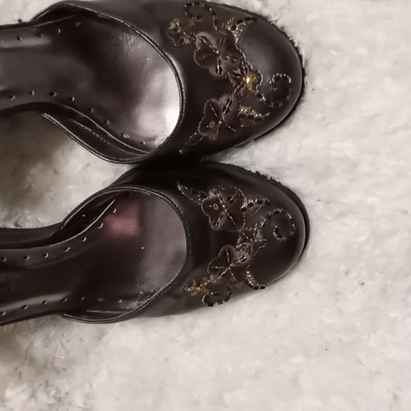 đź–¤HOST PICKđź–¤WEDGES 4" Heels - Picture 3 of 6